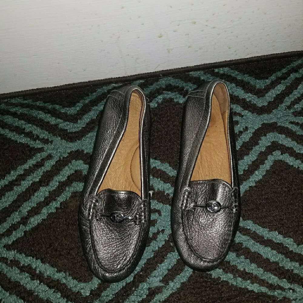 Coach flats